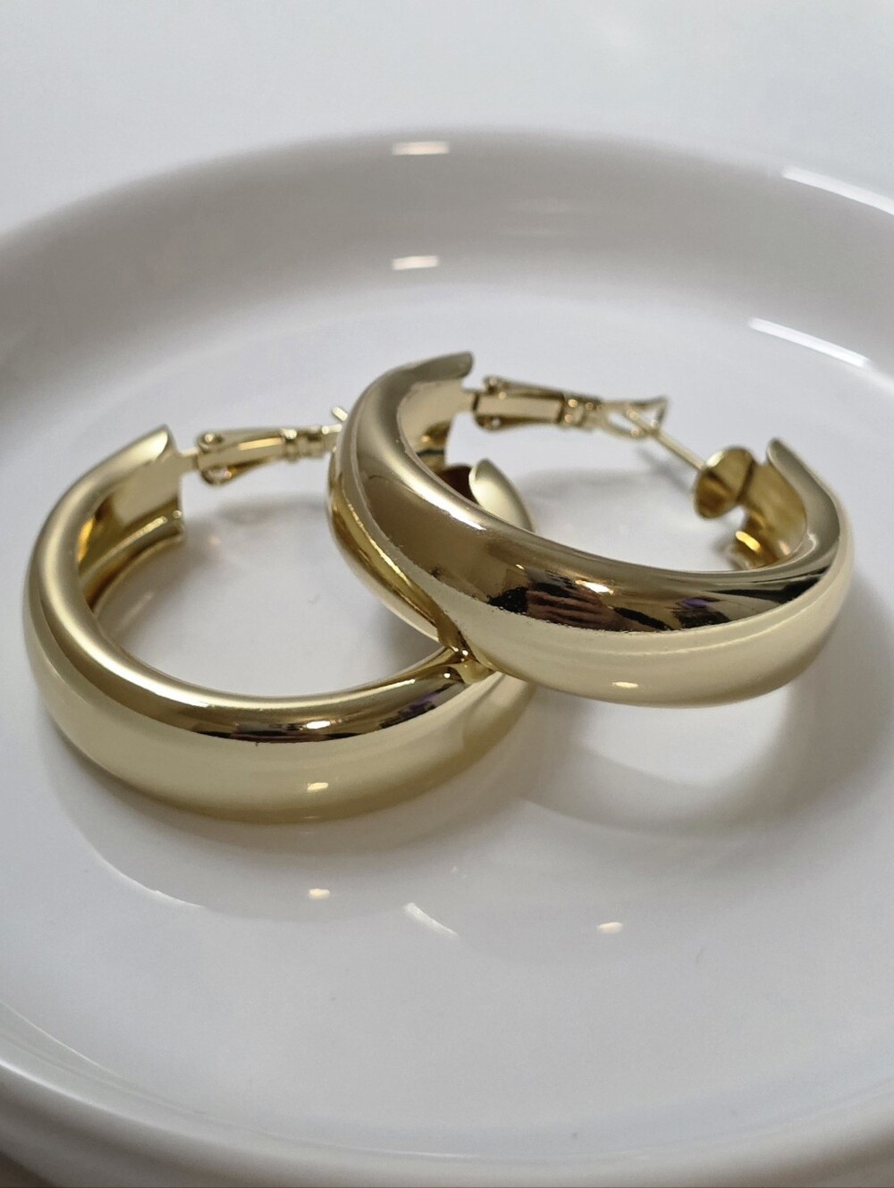 Solid Chunky Plain 35" Hoop Earring